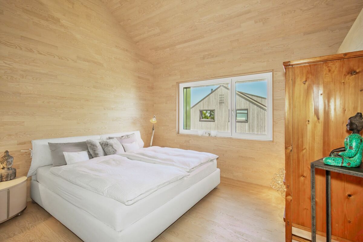 Ein Logenplatz über dem Bodensee - Premium Dach-Maisonette im hochwertigen Vollholzbau