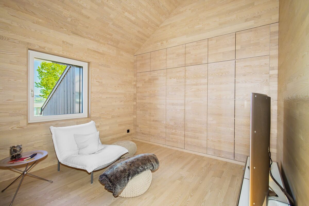 Ein Logenplatz über dem Bodensee - Premium Dach-Maisonette im hochwertigen Vollholzbau