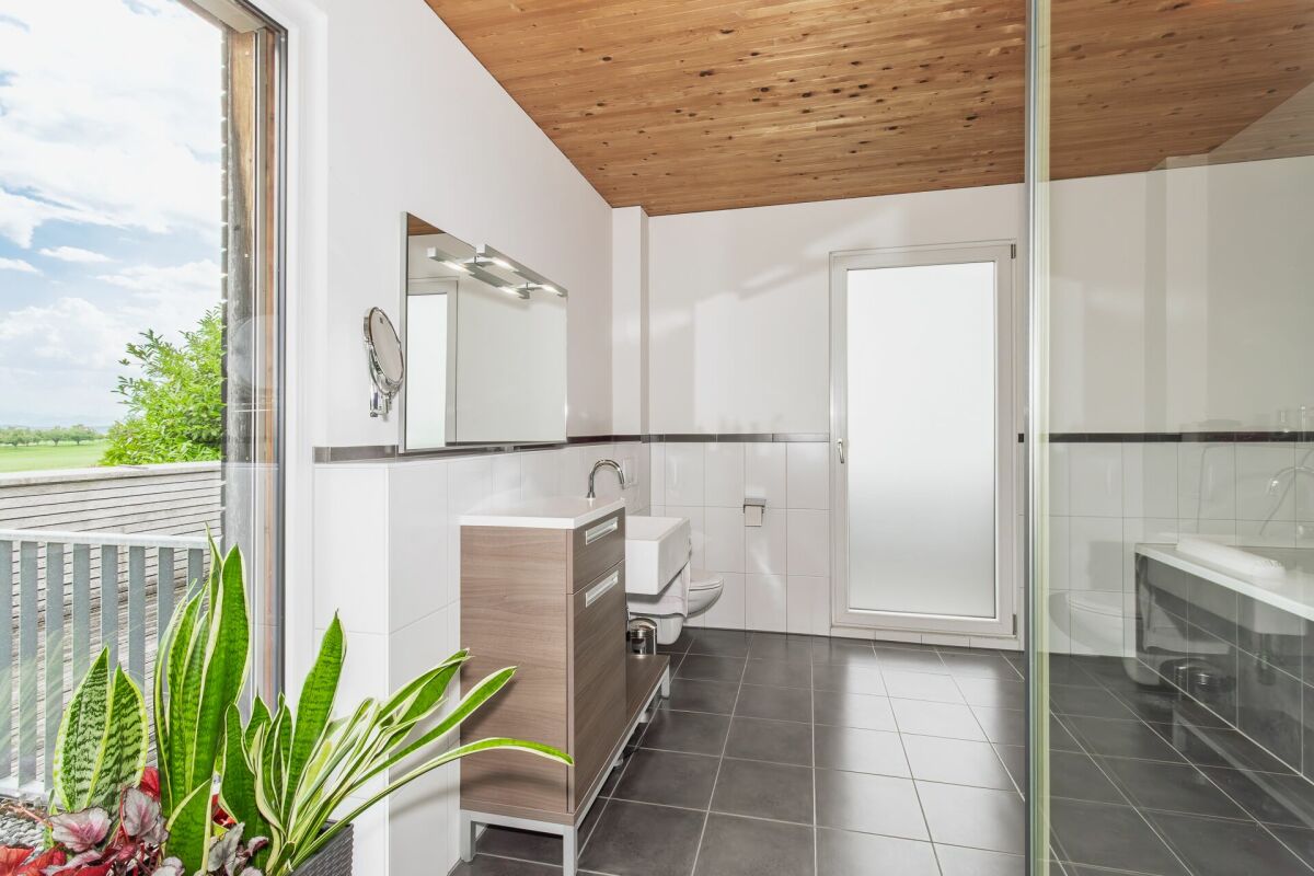 Charaktervolles 4.5-Zimmer-Architektenhaus - Moderne Holzarchitektur mit unverbaubarer Weitsicht