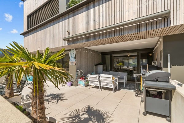 Moderne 4.5-Zimmer-Parterrewohnung - Zentrales Wohnen an begehrter Lage 5