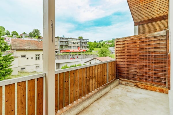 Helle 3.5-Zimmer-Dachwohnung mit offenem Wohnbereich 11