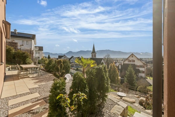 Modernes Einfamilienhaus mit Alpenpanorama 10