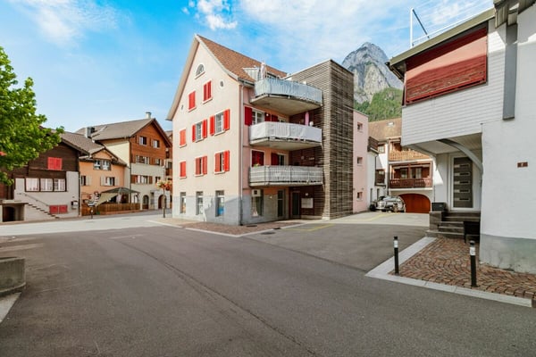 Vollvermietetes Wohn- und Geschäftshaus im Zentrum 3