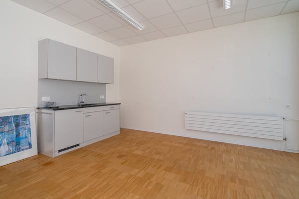 Gewerbe- und Büroräumlichkeiten warten auf neue Mieter 8