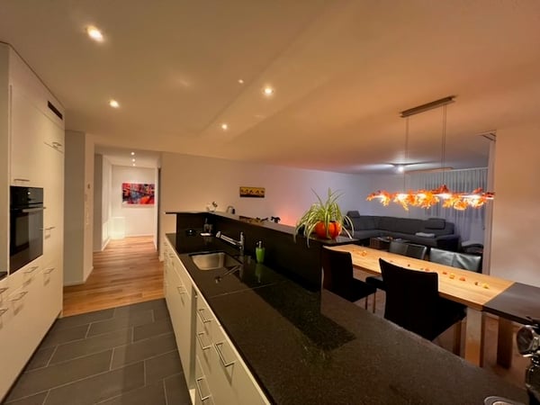 Grosszügige 1.5 Zimmerwohnung mit Blick ins Grüne 3