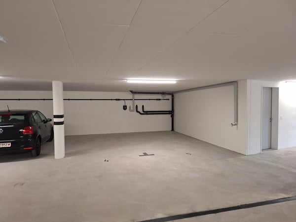 Einstellplätze in geschlossener Tiefgarage - Möglichkeit E-Ladestation 1