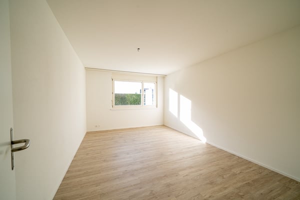 Sonnige 3.5 Zimmerwohnung im Zentrum von Freienbach 9