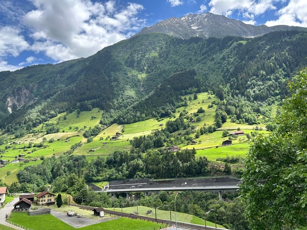 Bauland mit toller Bergsicht 3