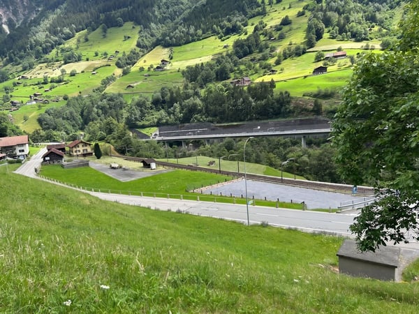 Bauland mit toller Bergsicht 1