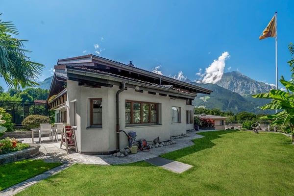 Doppeleinfamilienhaus mit atemberaubender Panoramaaussicht 3
