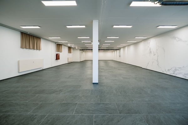 Showroom an bester Lage im Kanton Zug 2