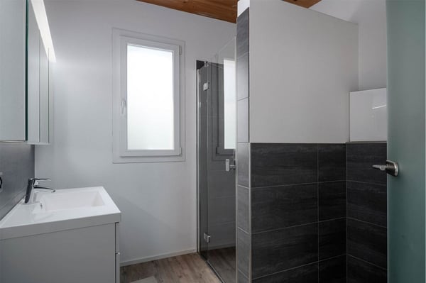 Modernes 6.5 Zi.- EFH, Studio und Erweiterungspotential 11