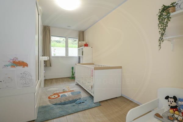 RESERVIERT - Exklusive 5½-Zimmer-Gartenwohnung mit Wintergarten - Wohnen im Grünen nahe Zürich & Zug 13