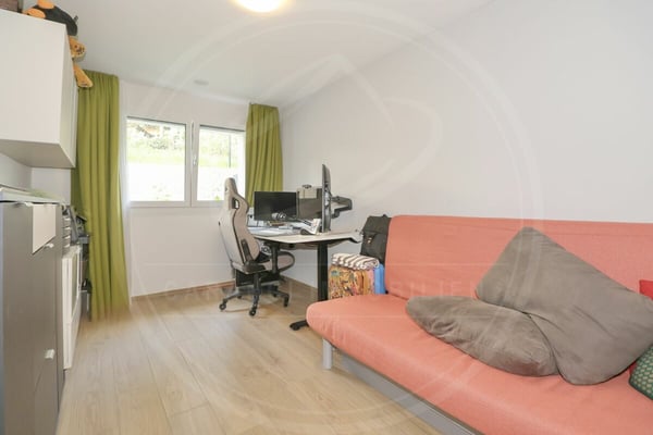 RESERVIERT - Exklusive 5½-Zimmer-Gartenwohnung mit Wintergarten - Wohnen im Grünen nahe Zürich & Zug 14
