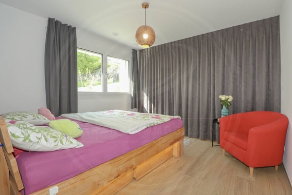 RESERVIERT - Exklusive 5½-Zimmer-Gartenwohnung mit Wintergarten - Wohnen im Grünen nahe Zürich & Zug 16