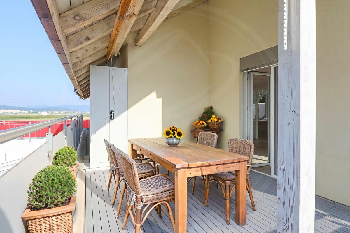 Grosszügige 3½-Zimmer-Wohnung im 1. OG in Birrhard zu vermieten