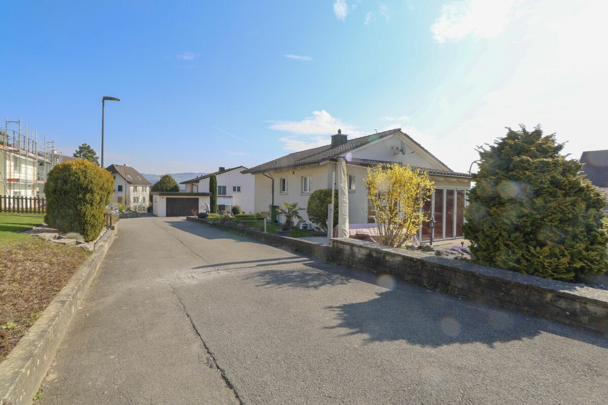 RESERVIERT - Einfamilienhaus mit Ausbau- und Gestaltungsmöglichkeiten