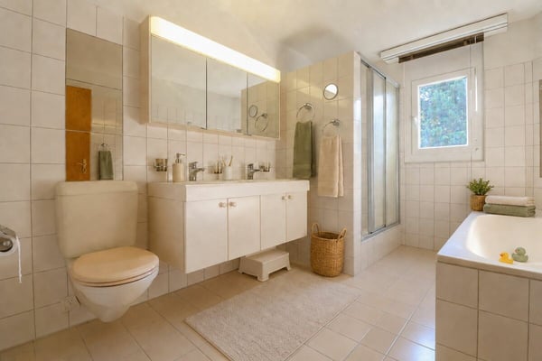 Wohnen auf zwei Ebenen - 4½-Zimmer-Maisonette mit Cheminée, Sauna und sonnigem Balkon 10