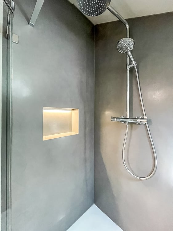 Traumhaftes EFH mit Pool und privatem Waldstück an herrlicher Aussichtslage 9