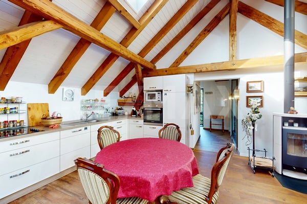 MFH Umbau-Projekt 3 - 4 Wohnungen im EG oder Praxis, Büro, Gewerbe; im OG: TOP 3.5 Zi-Dachwohnung 6