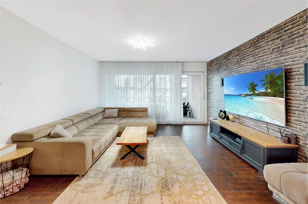 familienfreundlich und zentral in Safenwil 130 m² Nettowohnfläche + 15 m² Balkon 3