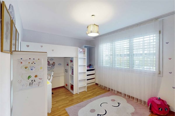 familienfreundlich und zentral in Safenwil 130 m² Nettowohnfläche + 15 m² Balkon 6