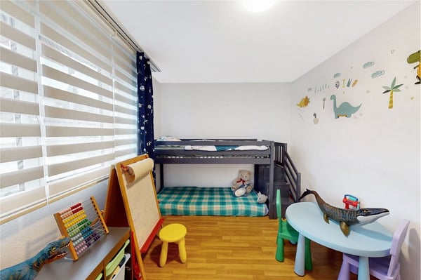 familienfreundlich und zentral in Safenwil 130 m² Nettowohnfläche + 15 m² Balkon 12