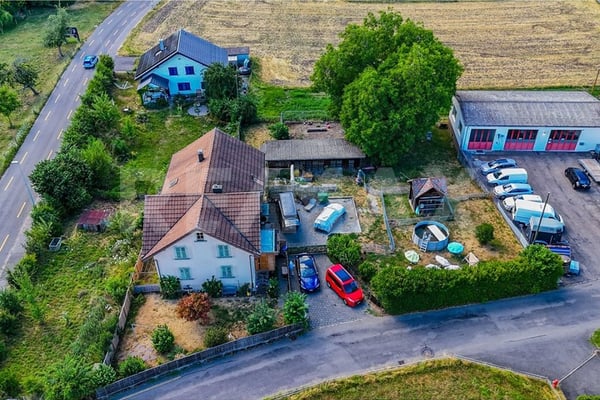 Grosszügiges Bauland mit attraktivem Entwicklungspotenzial 4