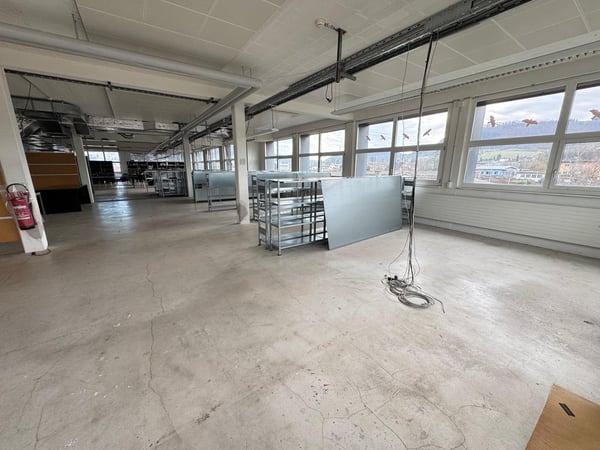 DAMMPARK: Grossraum Bürofläche beim Bahnhof Frick 7