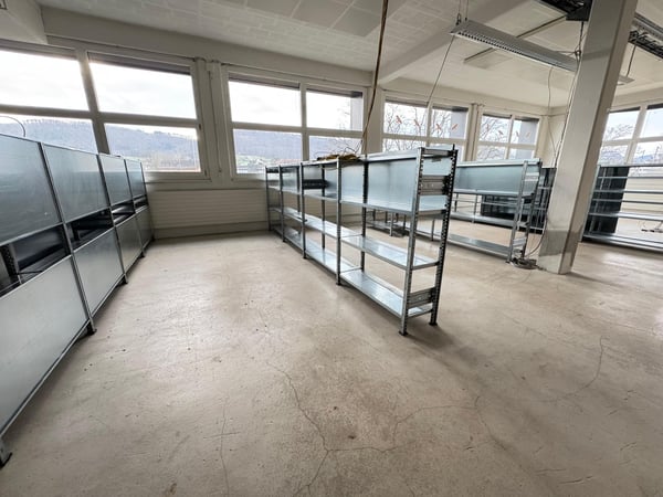 DAMMPARK: Grossraum Bürofläche beim Bahnhof Frick 6