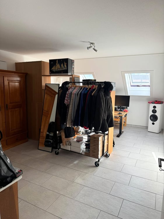 VIEL PLATZ IN IHREM NEUEN ZUHAUSE - Grosszügige 3.5-Zimmer-Dachwohnung zu vermieten. 12
