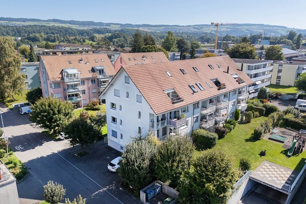 Attraktive 5,5-Zimmer-Dach-Maisonette-Eigentumswohnung in Mellingen 4