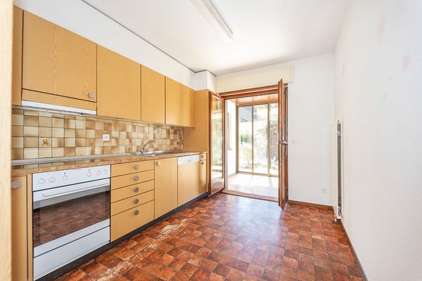 Freistehendes 5,5-Zimmer-Einfamilienhaus mit Wintergarten und attraktivem Grundstück 8