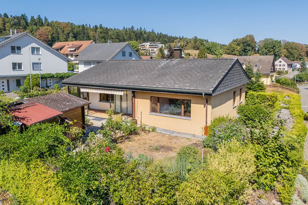 Freistehendes 5,5-Zimmer-Einfamilienhaus mit Wintergarten und attraktivem Grundstück 3