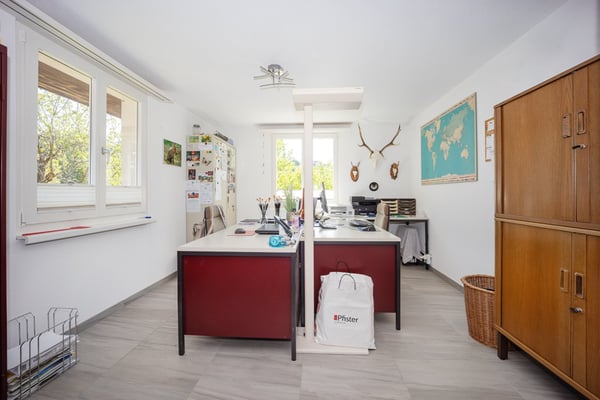 Liegenschaft mit Optionen - Attraktives 5,5-Zimmer-Einfamilienhaus mit zusätzlicher Baulandparzelle 10