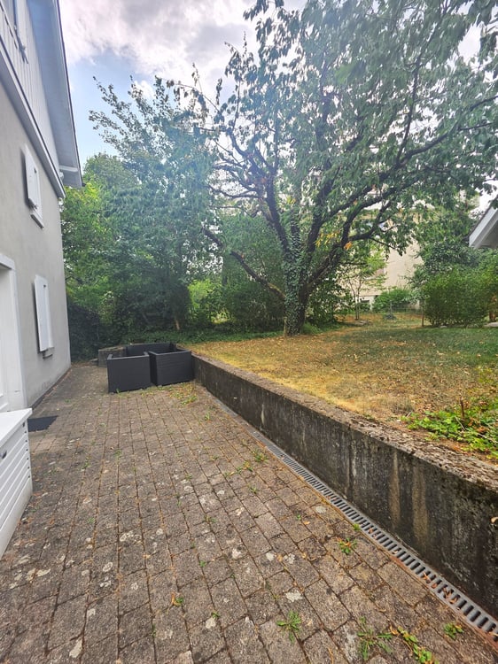 Charmante 4-Zimmer-Maisonette-Wohnung mit Bewilligung für Balkon - zentrale Lage 12