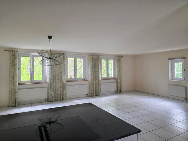 Charmante 4-Zimmer-Maisonette-Wohnung mit Bewilligung für Balkon - zentrale Lage 3
