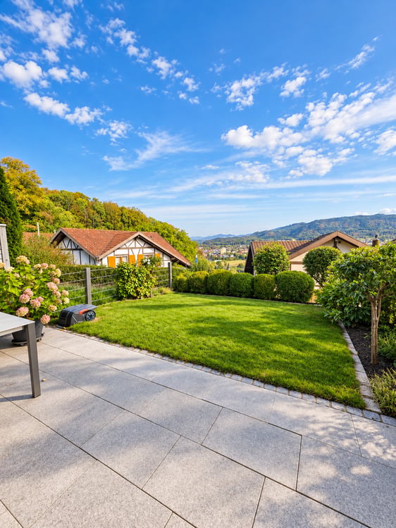 Wunderschönens, helles Reihenhaus mit Terrasse, Balkon und traumhaftem Ausblick in Stein AG