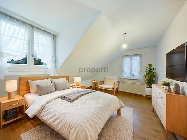 Zentral gelegene Maisonette-Wohnung mit Cheminée  ideal für Paare, kleine Familien oder WG 4