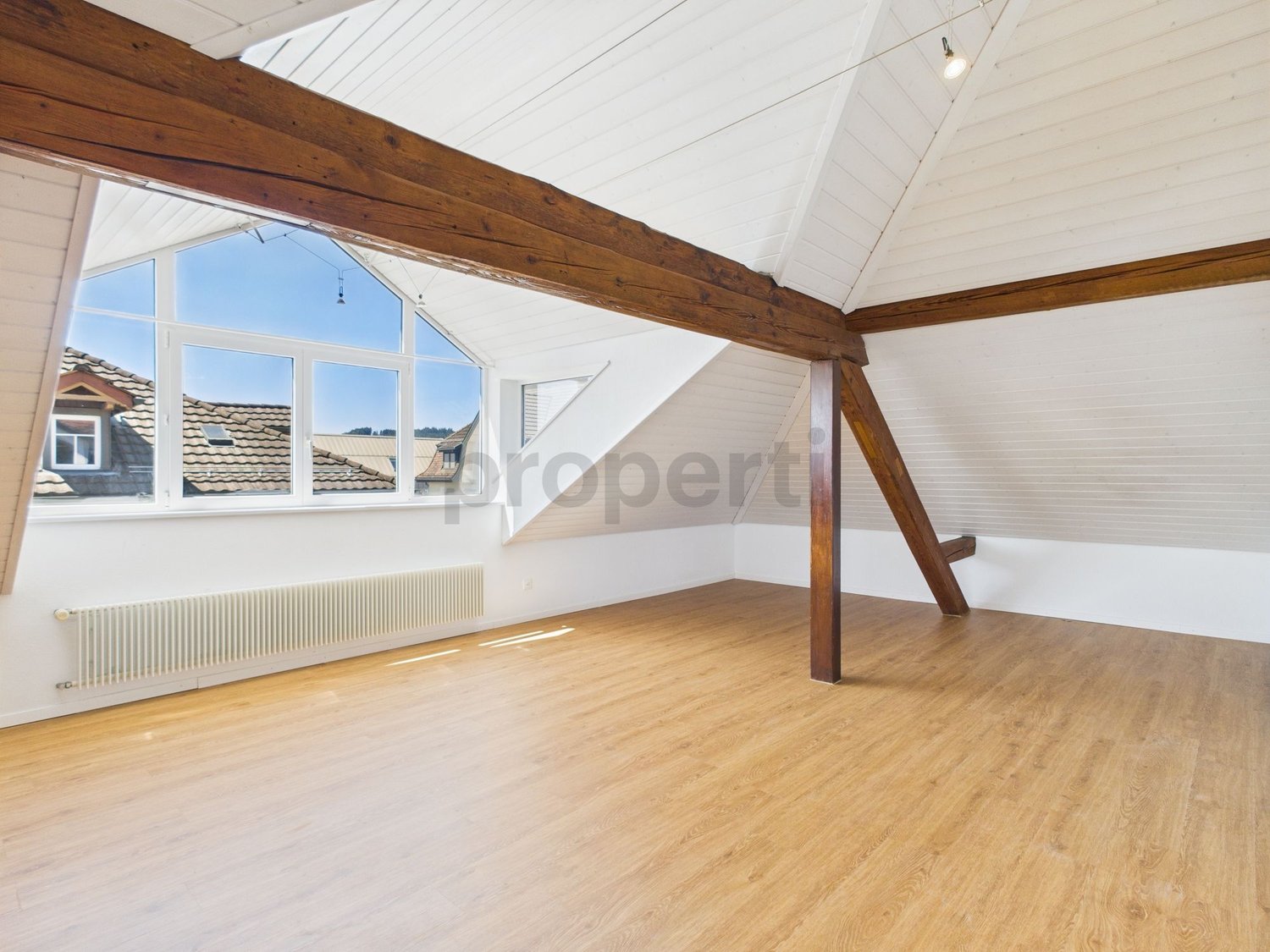 Bild Sonnige 1.5-Zimmer Dachwohnung im Zentrum der Stadt Wil SG