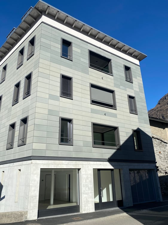 Affascinante attico di recente costruzione a Biasca 10