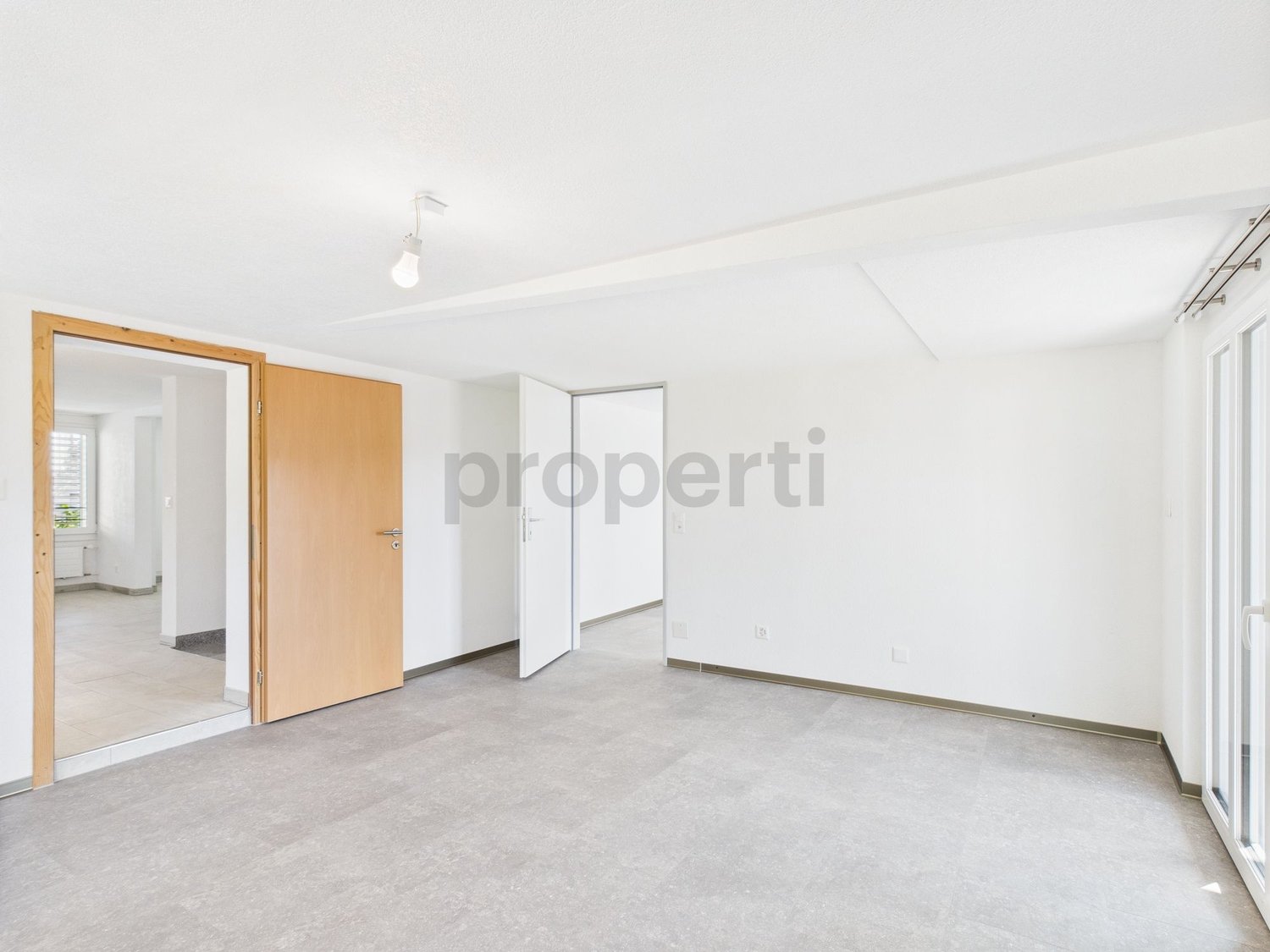 Bild Charmantes und sonniges Zuhause im Grünen mit dieser 2.5-Zimmer Wohnung in Ebnat-Kappel
