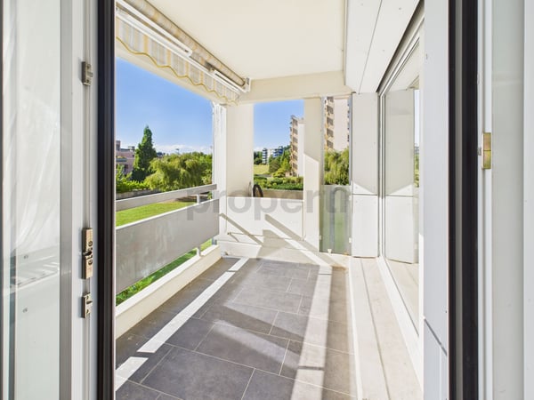 Lichtdurchflutete 1.5-Zimmer-Wohnung in Fribourg mit Balkon 11
