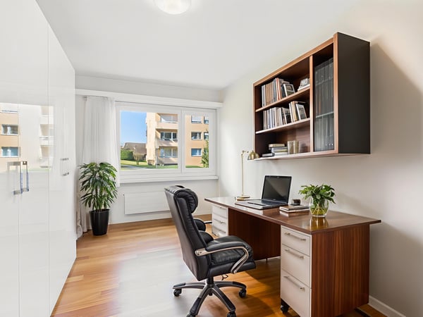 Familienfreundliches Wohnen: Renovierte 1.5-Zimmer-Wohnung in Toplage Zollikerberg 5