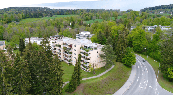 Familienfreundliches Wohnen: Renovierte 1.5-Zimmer-Wohnung in Toplage Zollikerberg 11