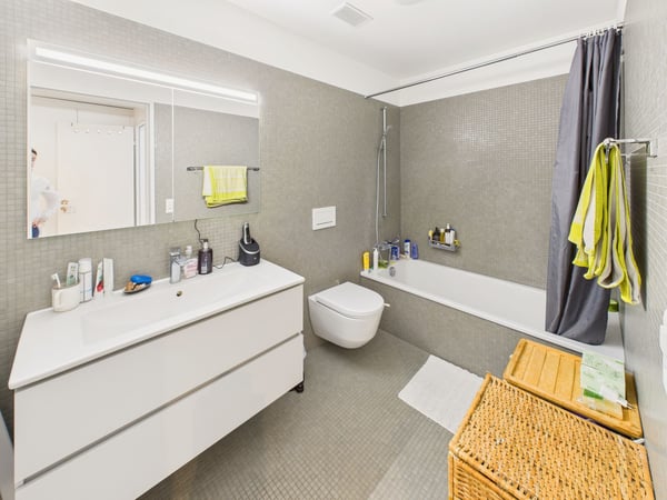 Einzigartige 1.5-Zimmer-Wohnung in Zürich mit Balkon und Garage 9