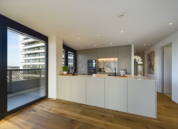 Exklusive 1.5-Zimmerwohnung auf der 27. Etage im