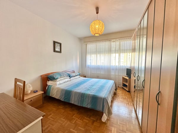 Spazioso appartamento di 1.5 locali molto centrale con balcone a Lugano 4