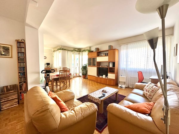 Spazioso appartamento di 1.5 locali molto centrale con balcone a Lugano 1