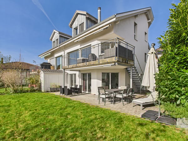 Modernes und grosszügiges Duplexhaus in Buchs  ideal für Familien 1
